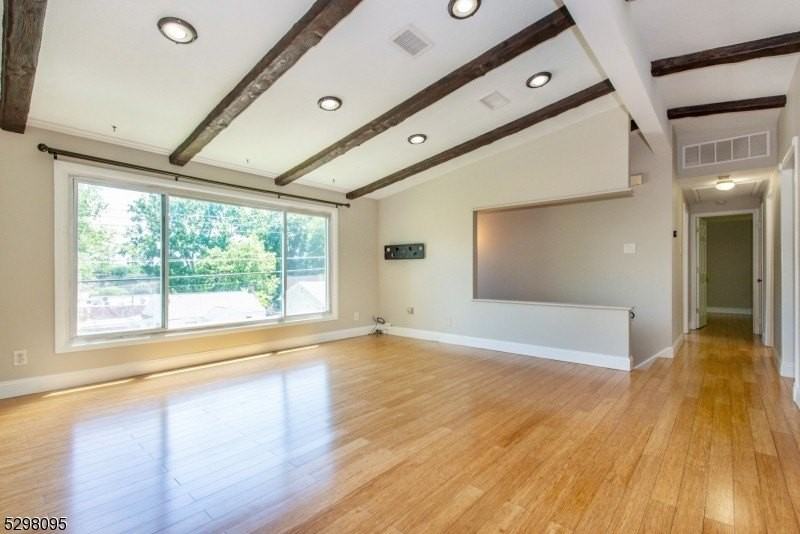 19 Southwynde Dr - Photo 7 of 23