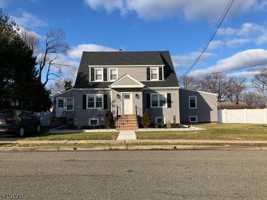 featured image of 373 Floral Ln