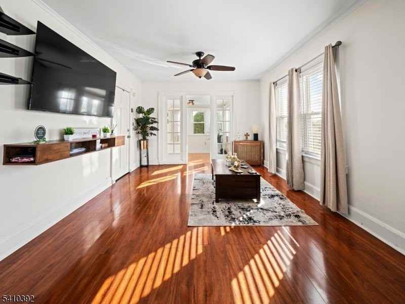 714 Irvington Ave - Photo 2 of 22