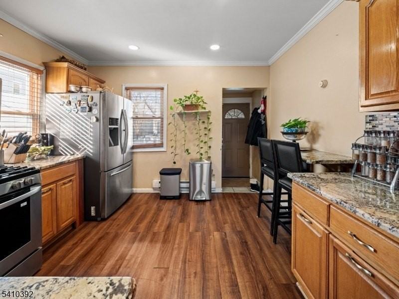 714 Irvington Ave - Photo 7 of 22