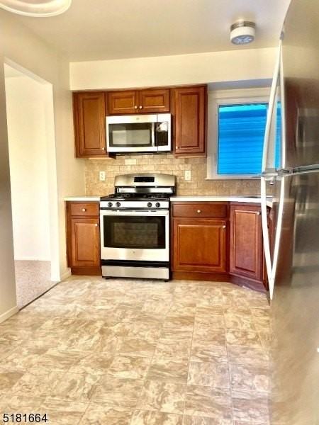 365 Patricia Ct - Photo 5 of 14