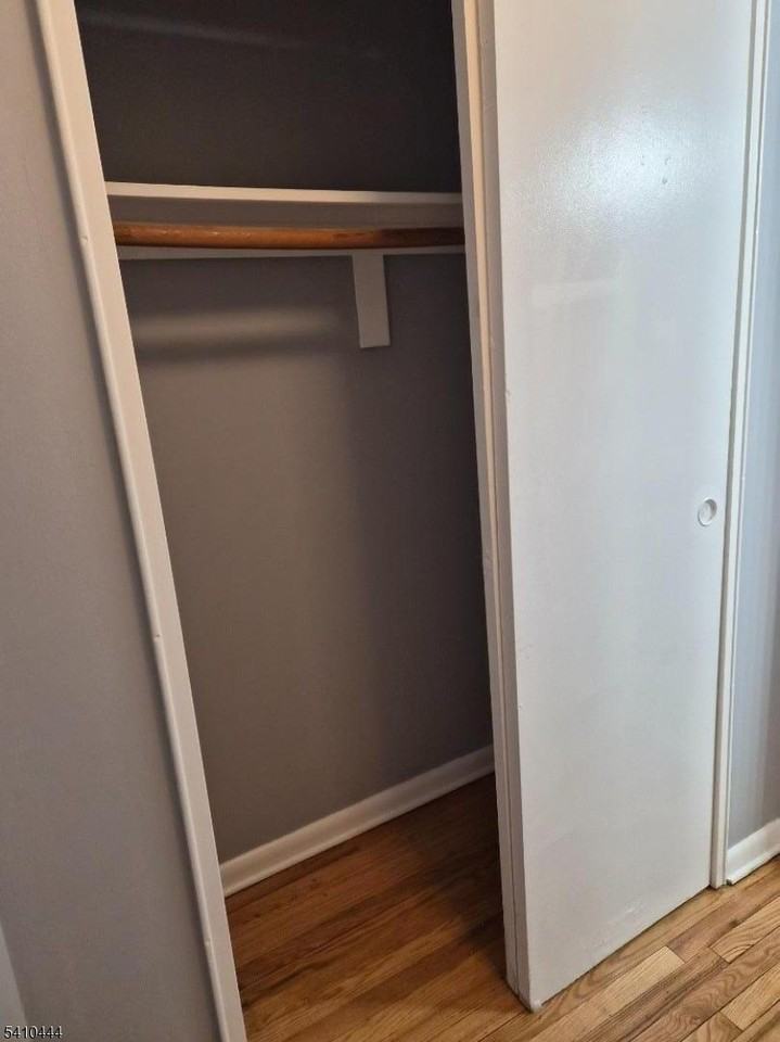 38 Hoover Ave #12B - Photo 5 of 5