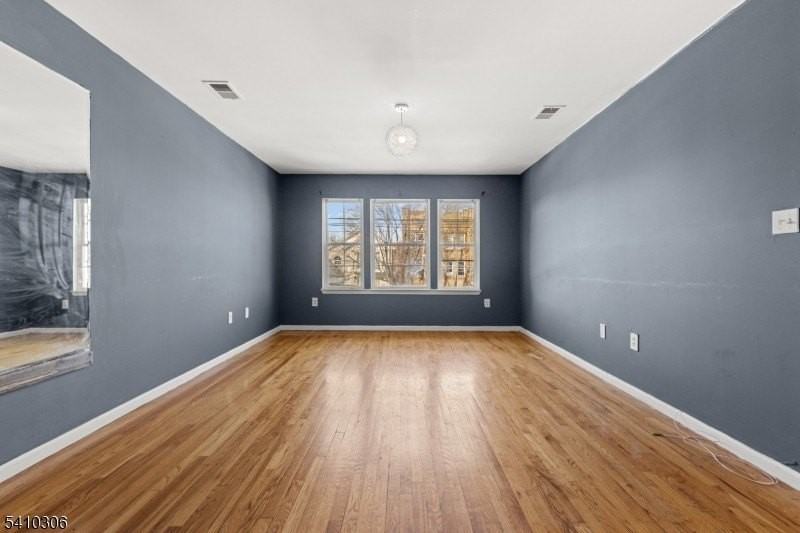 457 Irvine Turner Blvd #2 - Photo 5 of 20