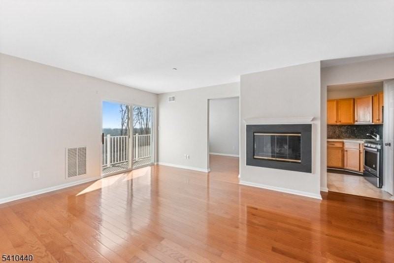 90 Crestview Ln - Photo 4 of 15