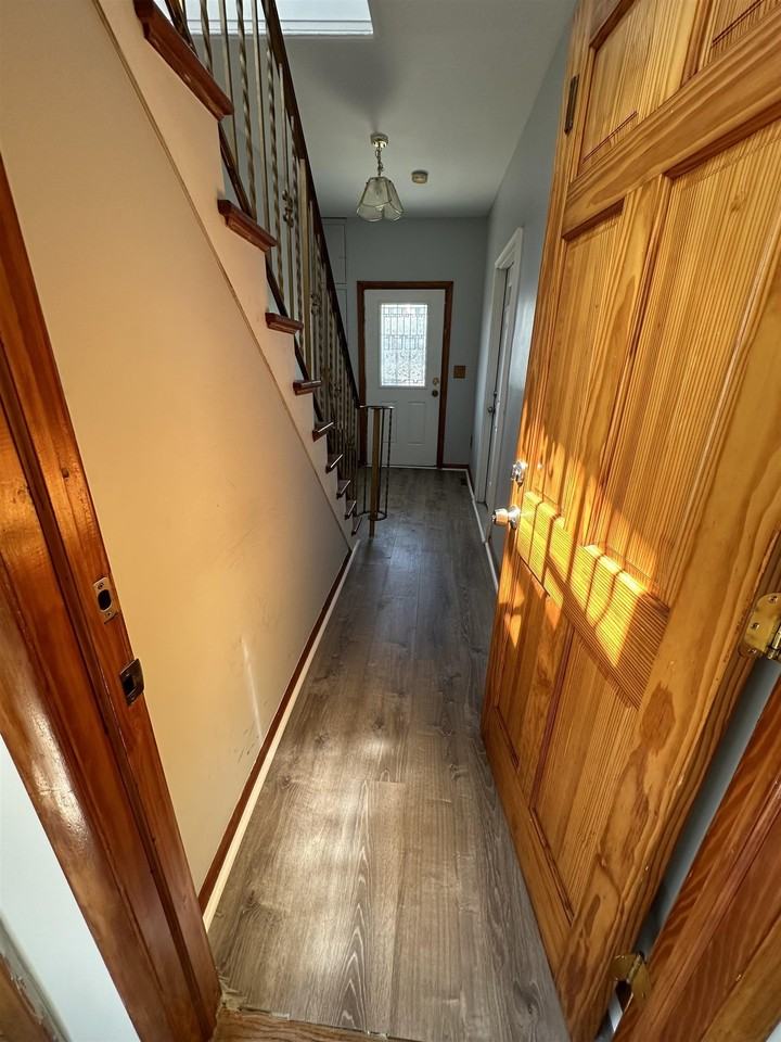 32 Lewis Ave #1 - Photo 3 of 7