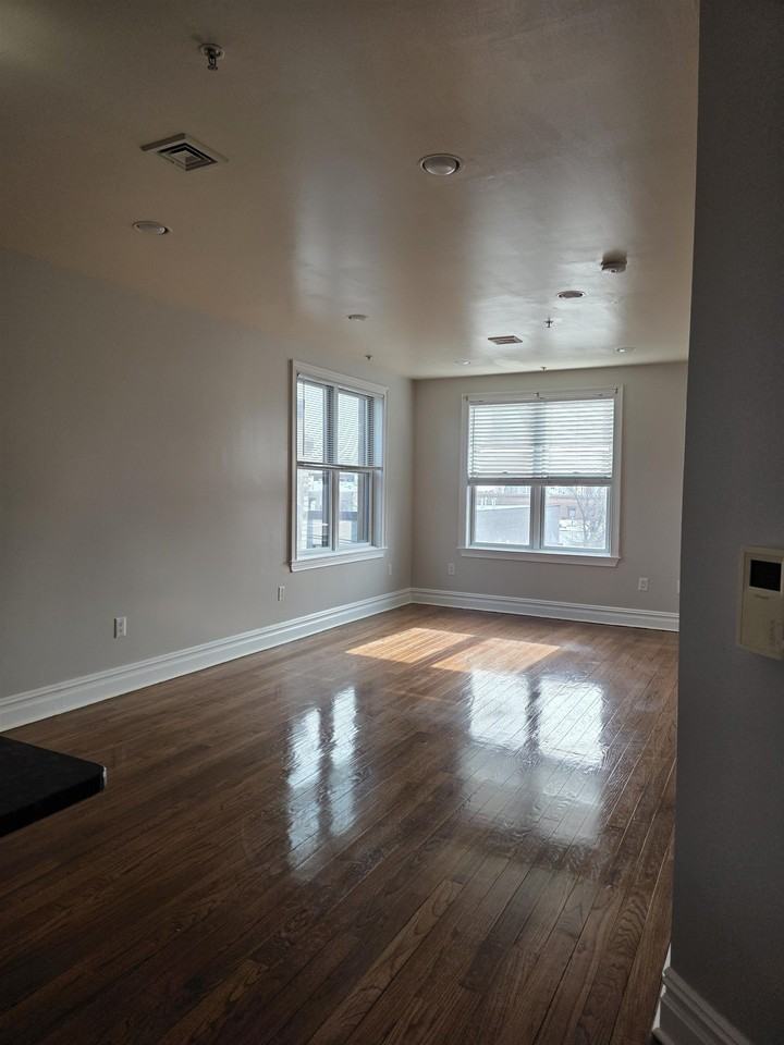 1000 West St #3A - Photo 7 of 22