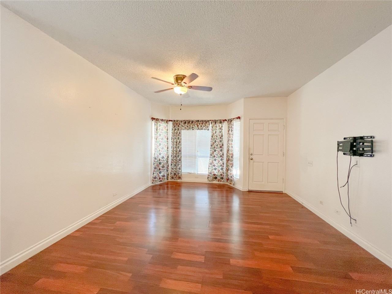 91-1059 Puaniu St Apt 21c #21C - Photo 4 of 23