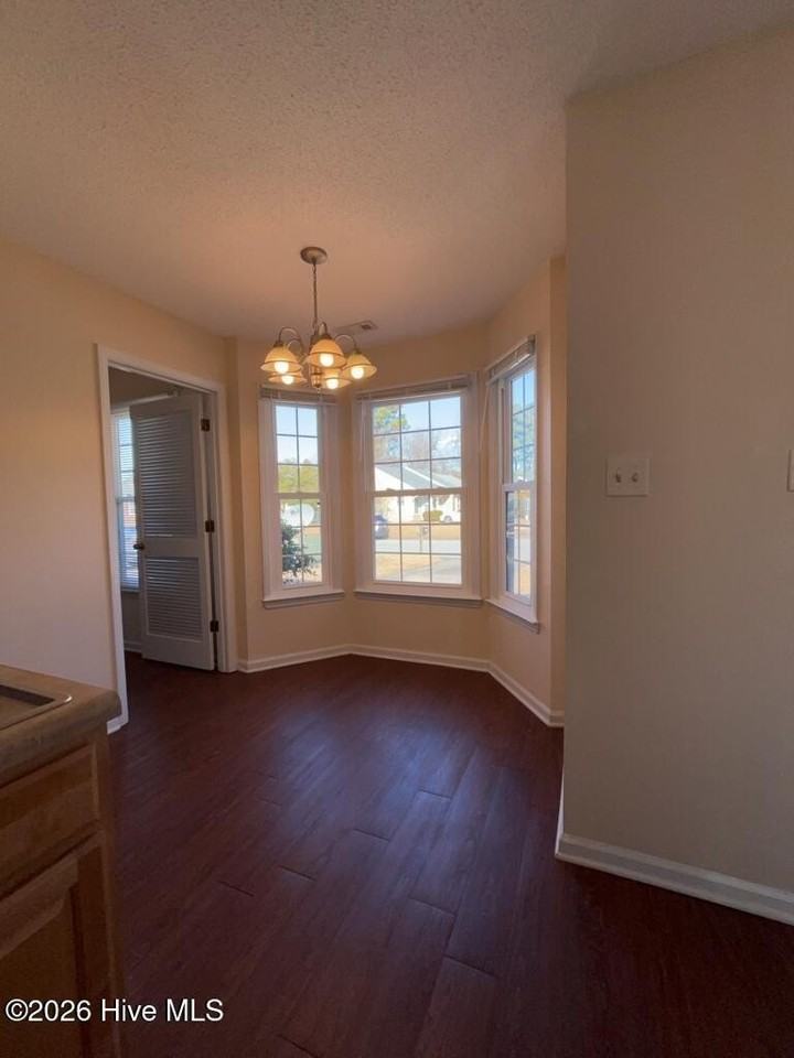 2119 Rolling Ridge Dr - Photo 7 of 17