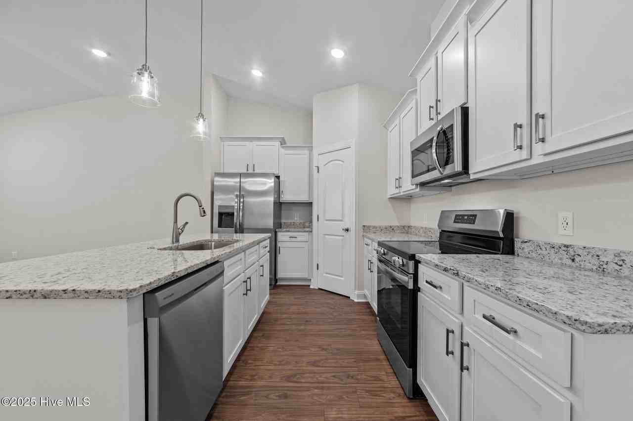 4229 Laurel Ridge Dr Unit B #B - Photo 5 of 22