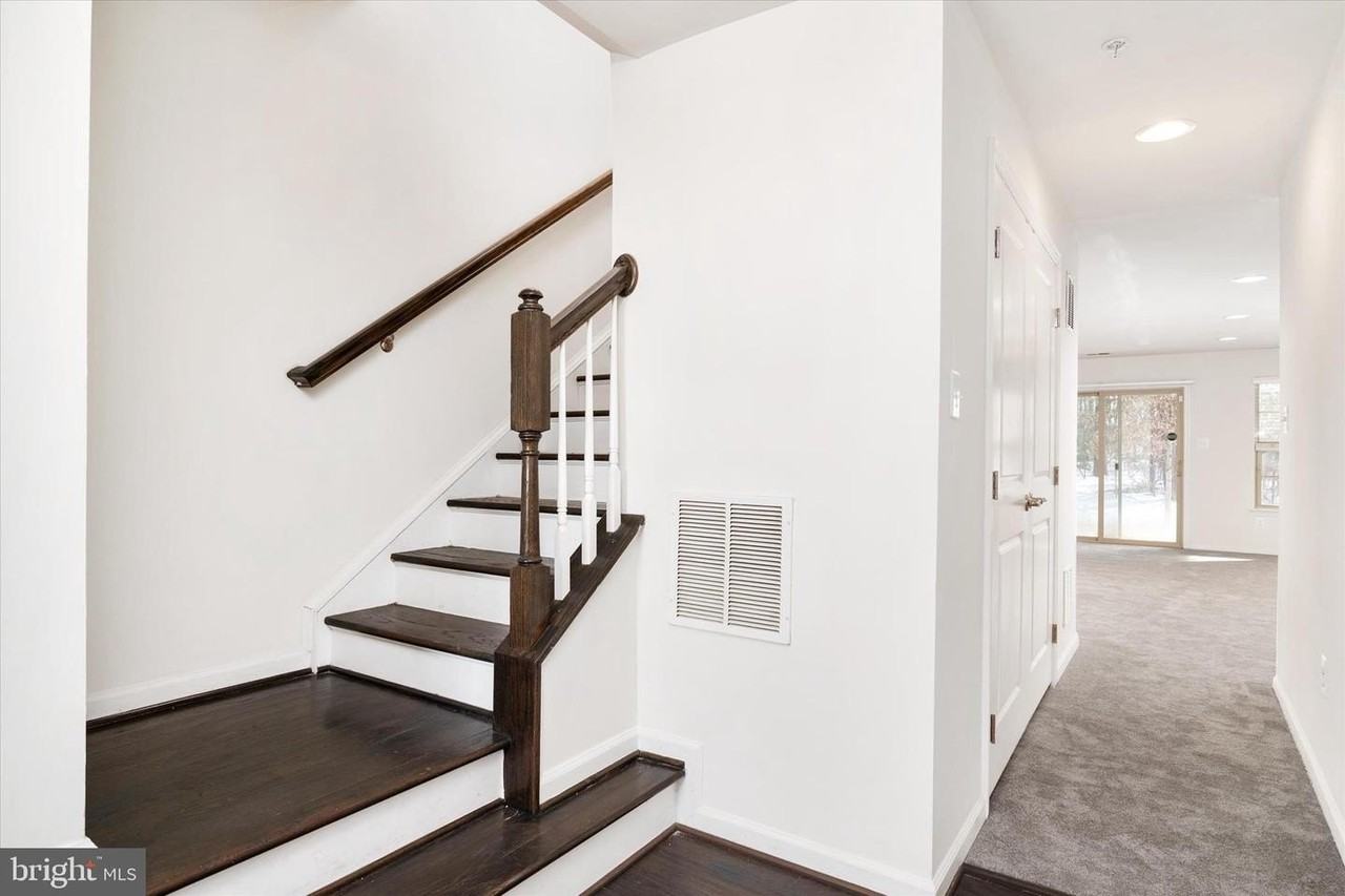 7627 Hamilton Xing - Photo 4 of 34