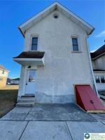 featured image of 637 Washington Ave Apt 3 #3