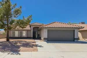 featured image of 909 Dodge St