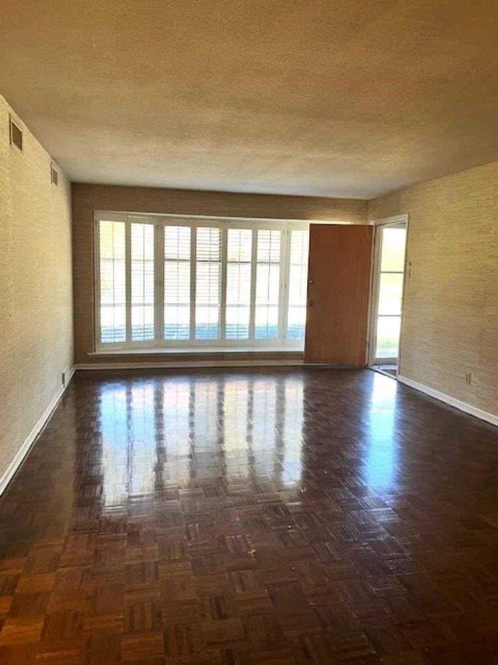 4400 Poplar Ave #41 - Photo 6 of 17