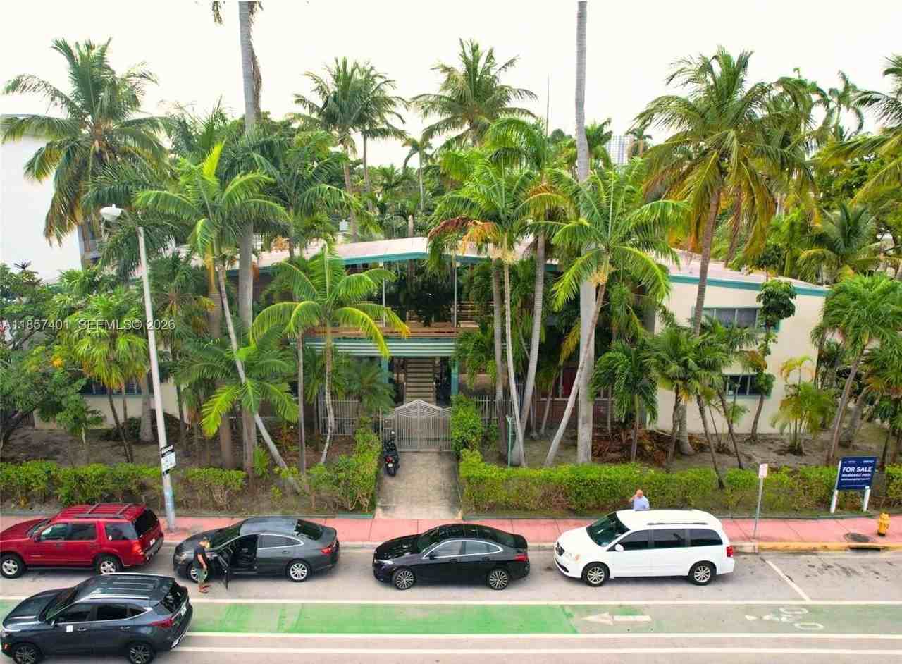 1770 Meridian Ave #207