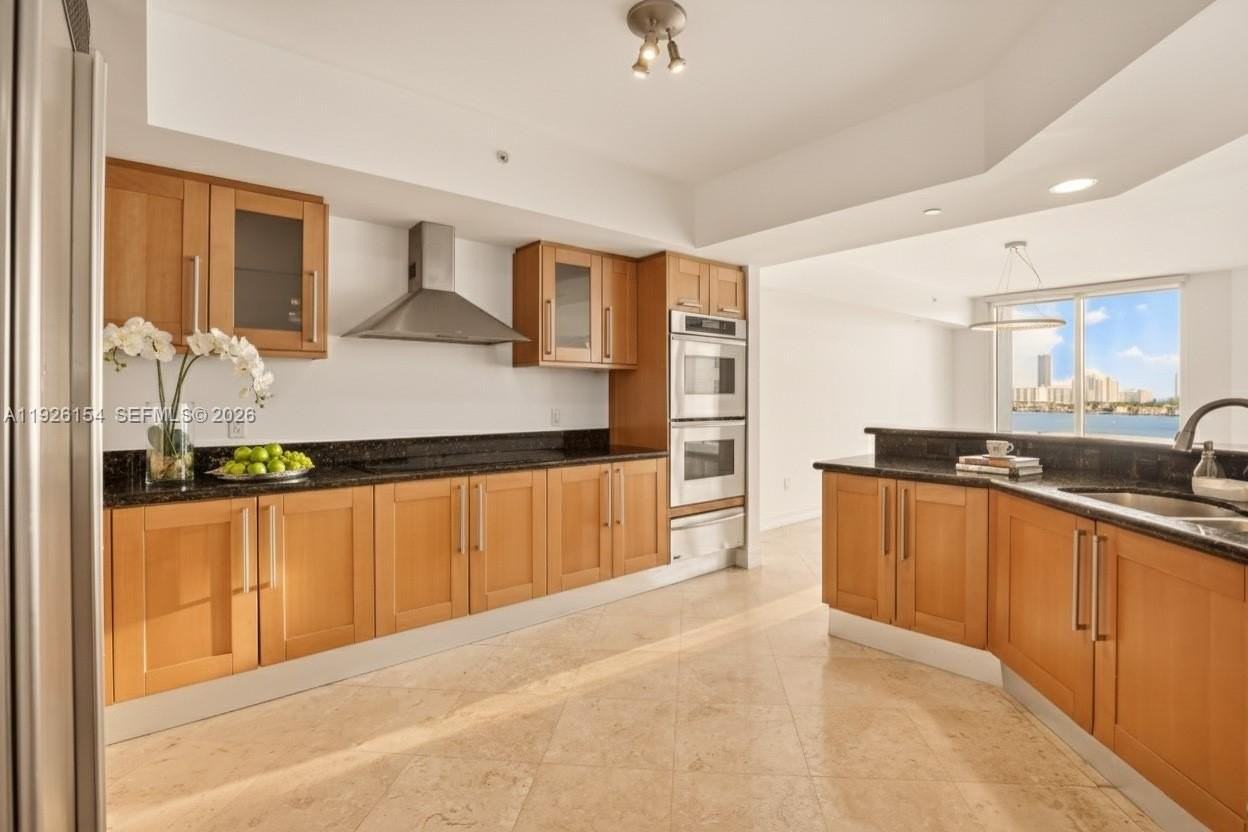 3301 Ne 183rd St #906 - Photo 3 of 42