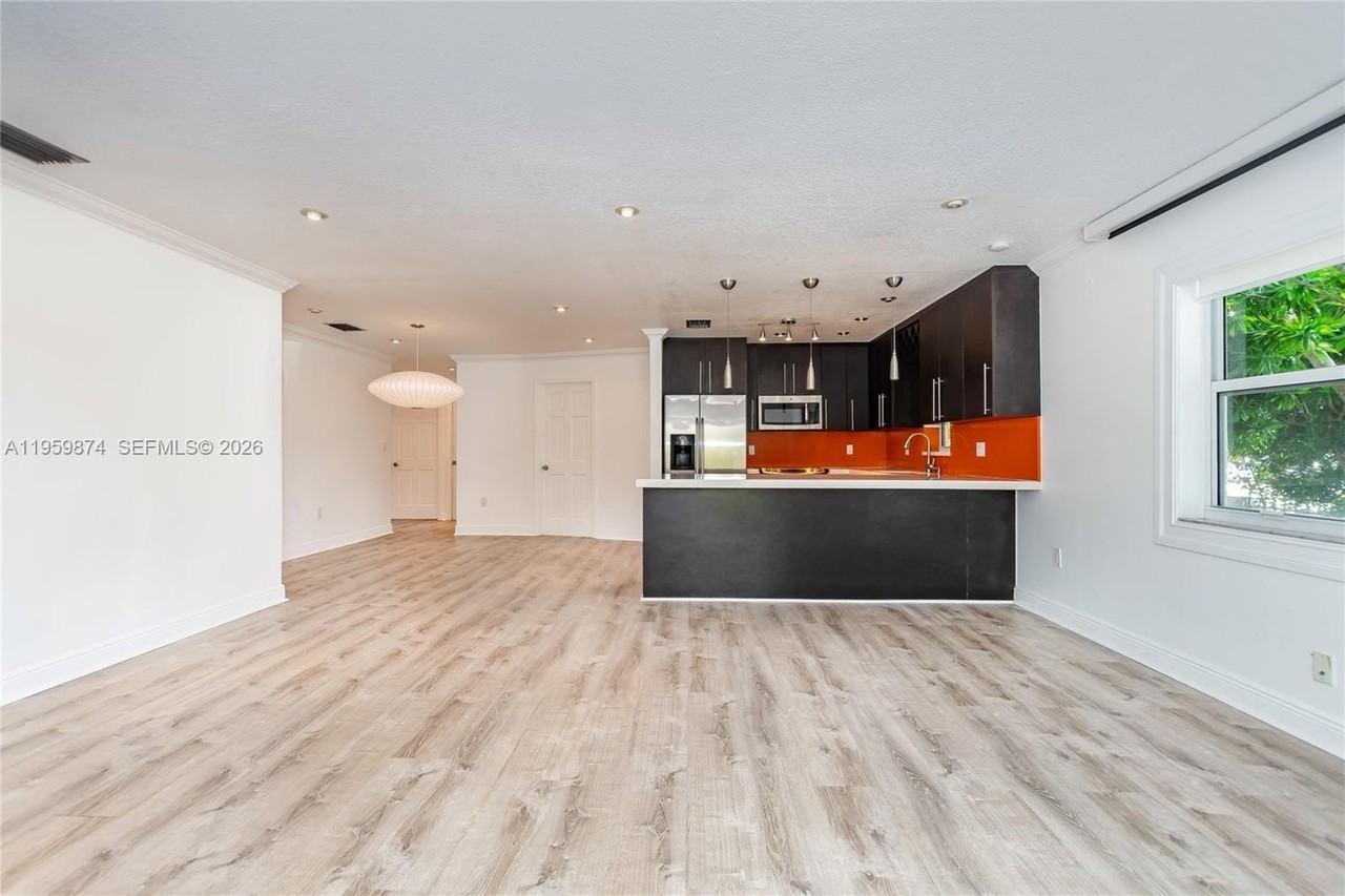 1300 71st St - Photo 2 of 17