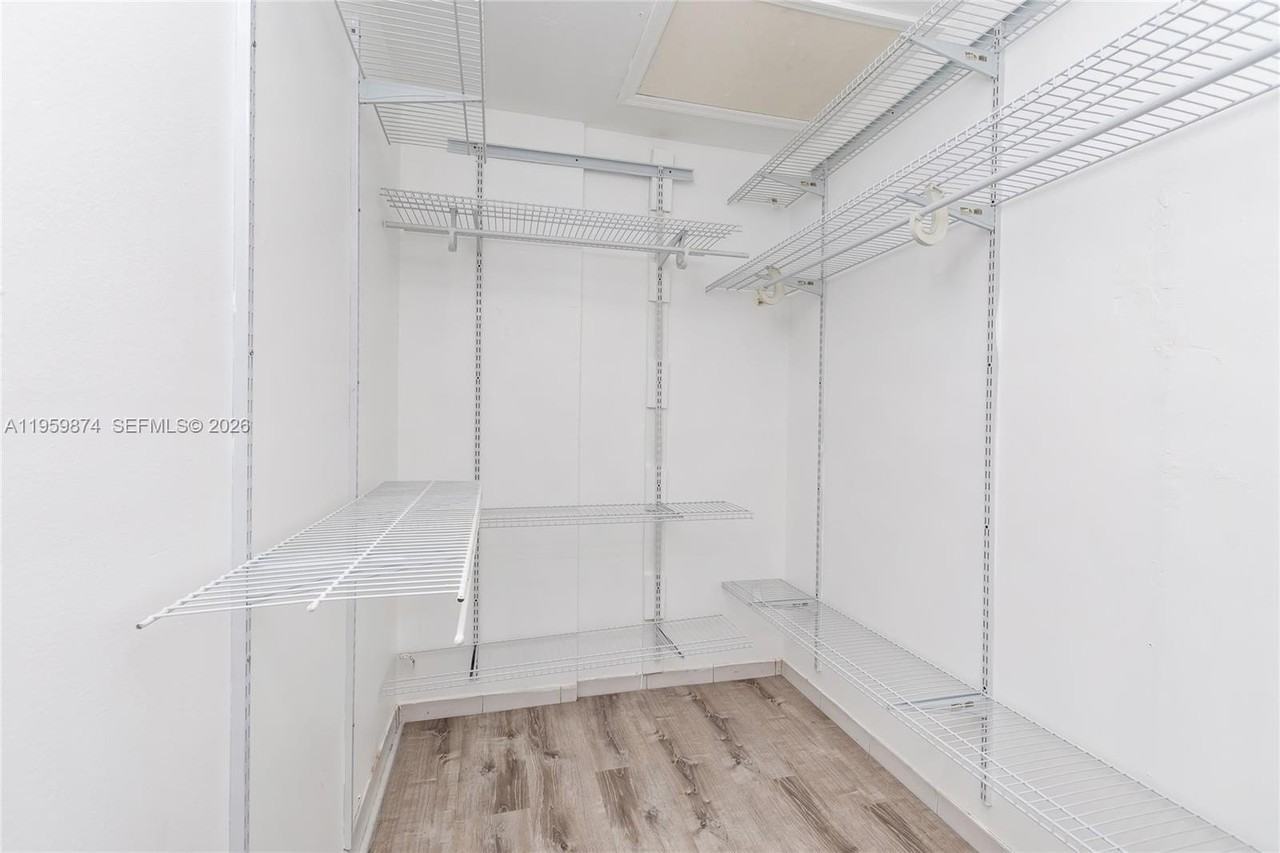 1300 71st St - Photo 6 of 17