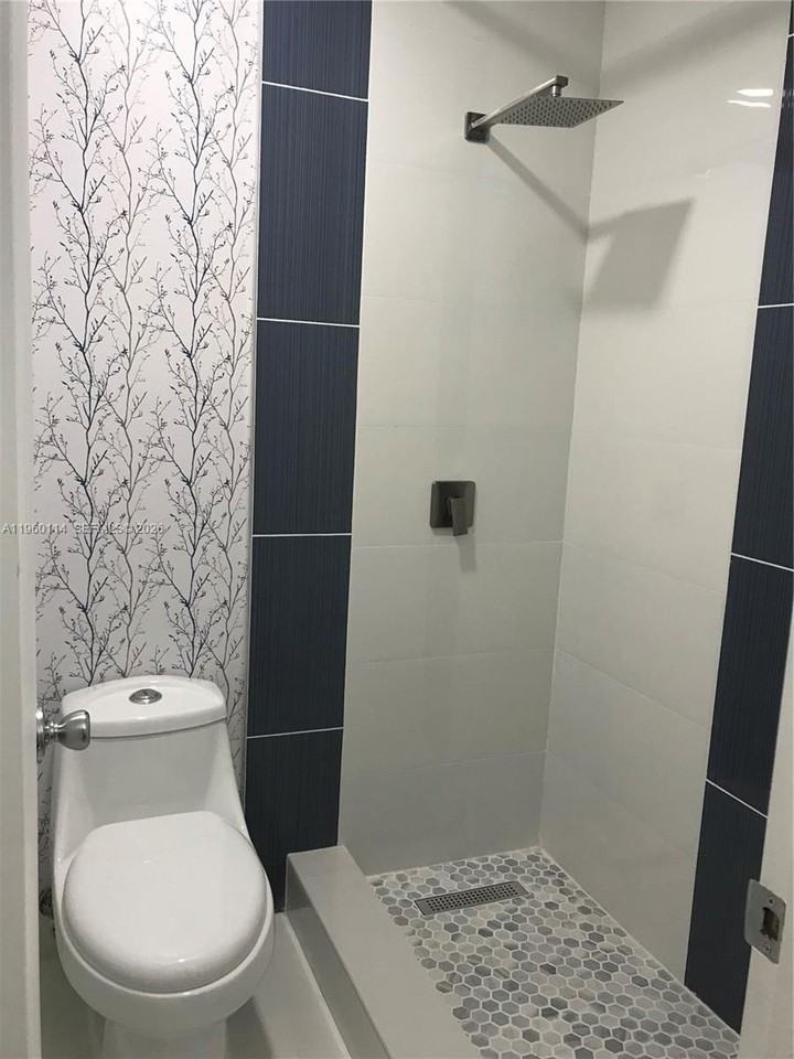 8211 Nw 191st St #3E - Photo 3 of 14