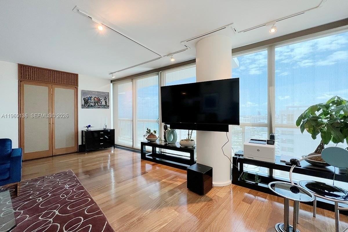 101 20th St #2506 - Photo 6 of 14