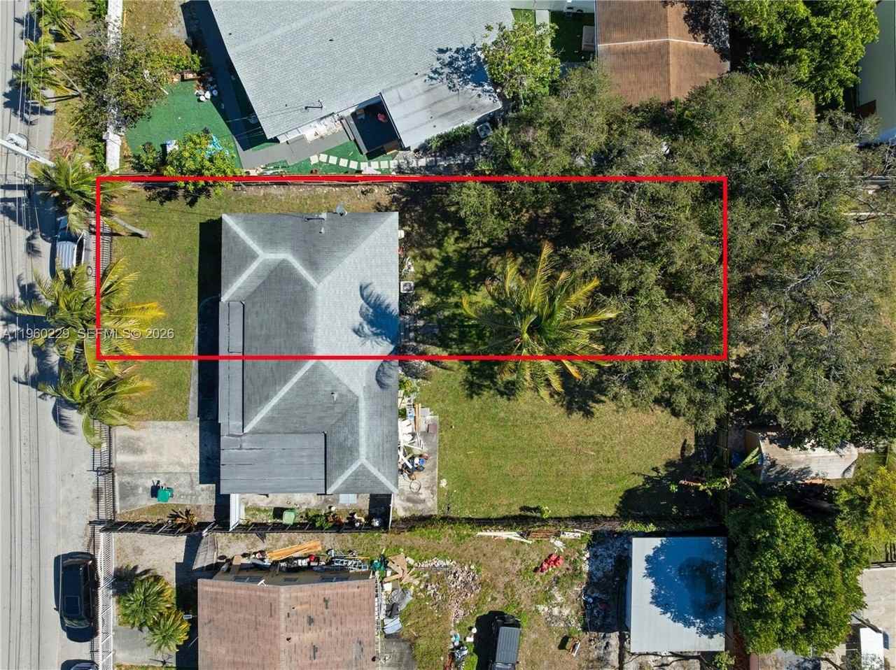 1780 Ne 146th St - Photo 3 of 28