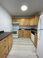 featured image of 1075 W 68th St #304