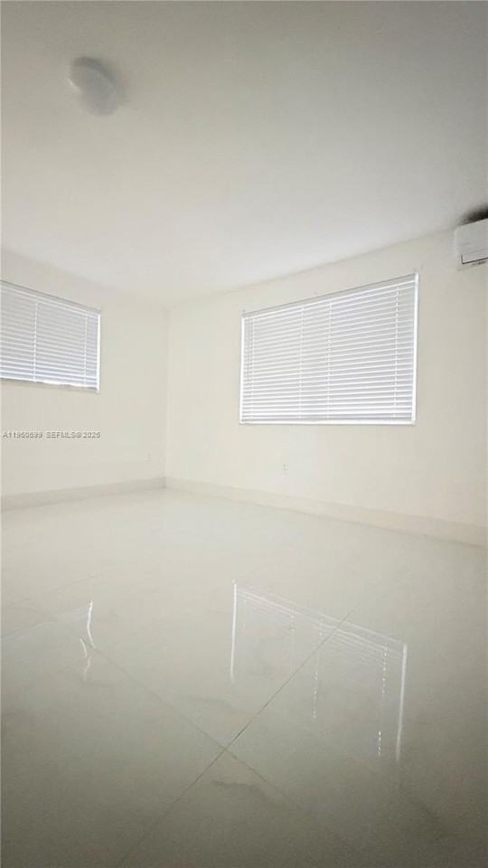 6700 Sw 97th Ave #B - Photo 6 of 7