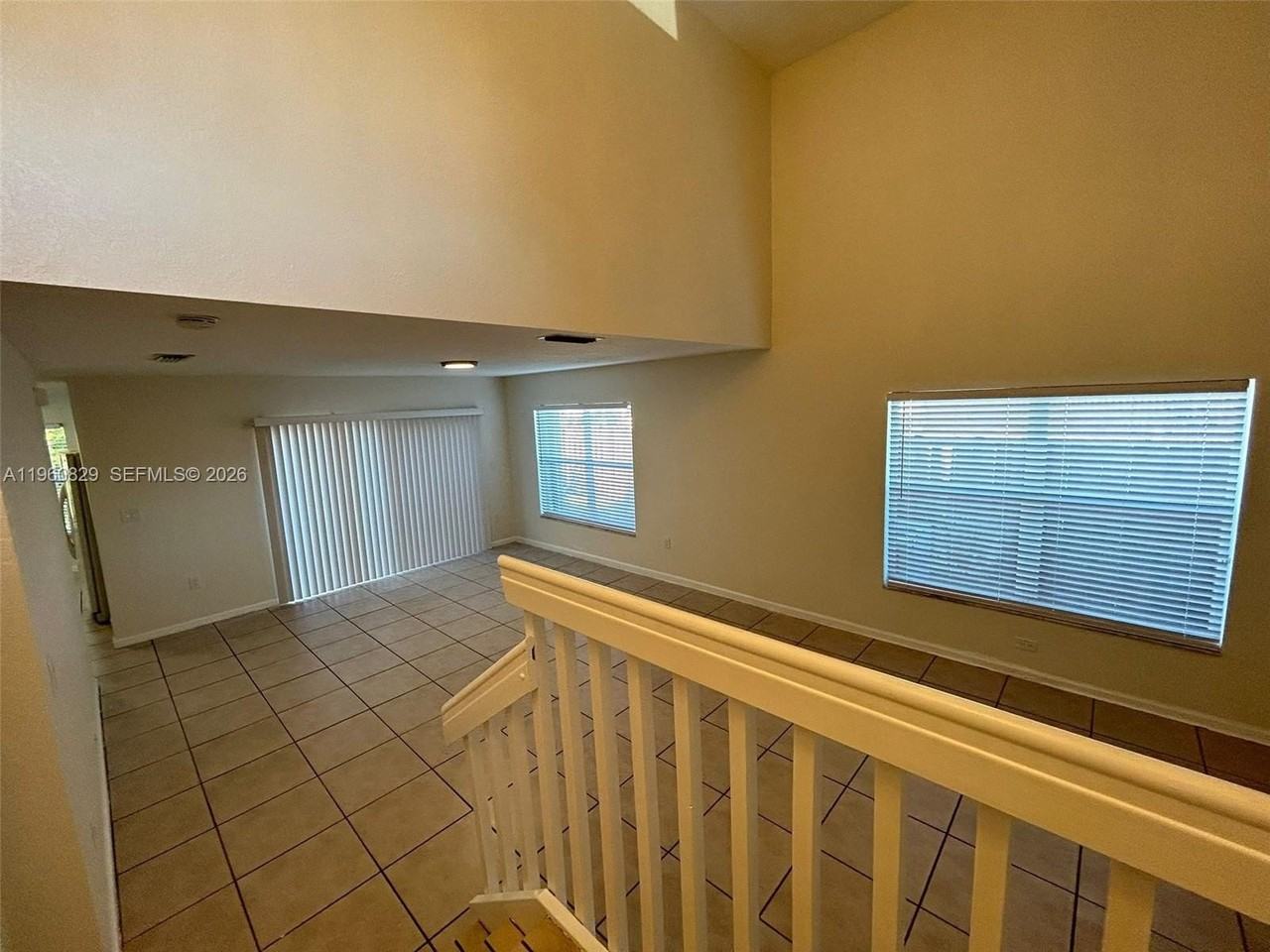 9204 Sw 167th Pl - Photo 4 of 50