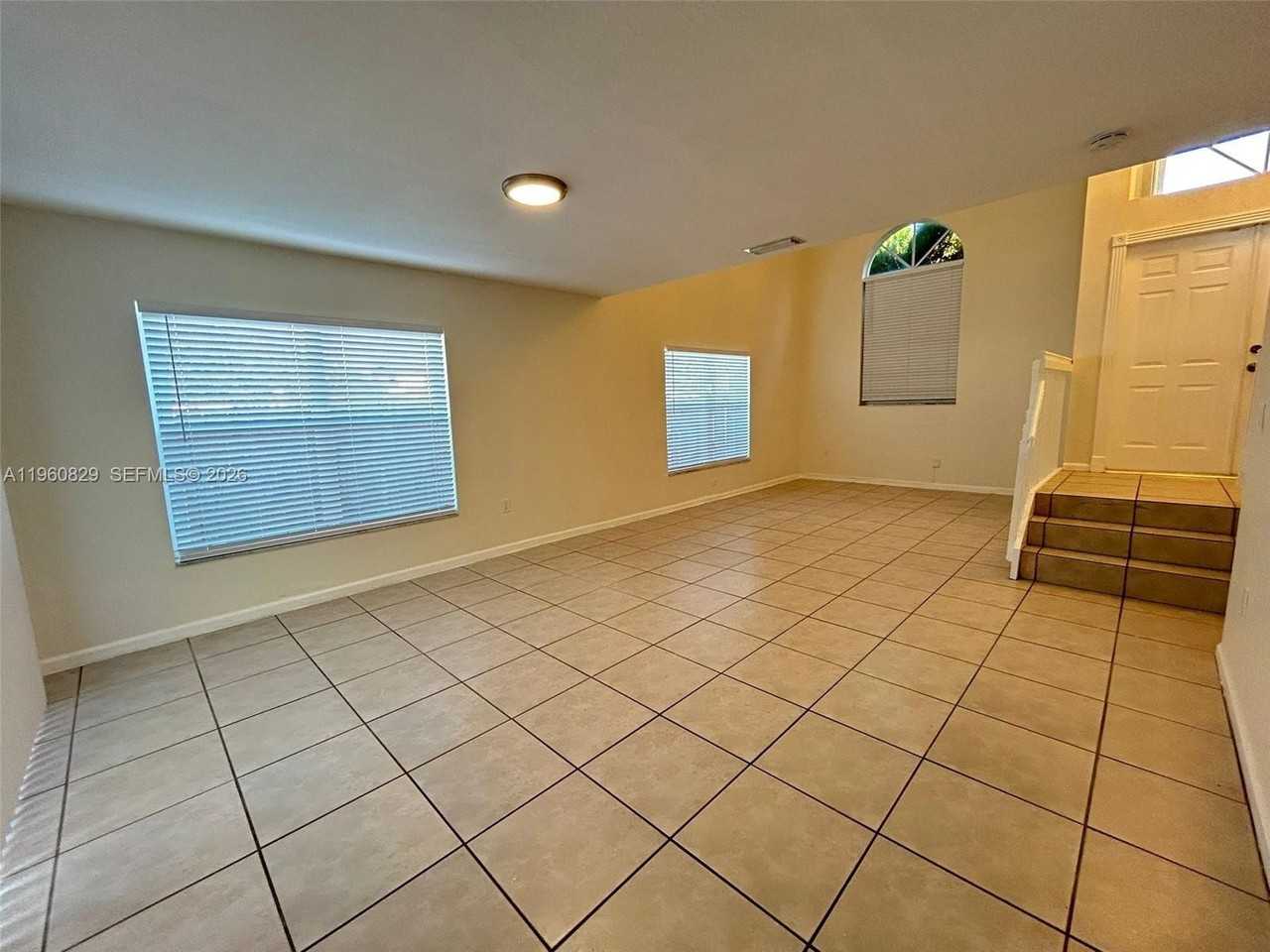 9204 Sw 167th Pl - Photo 6 of 50