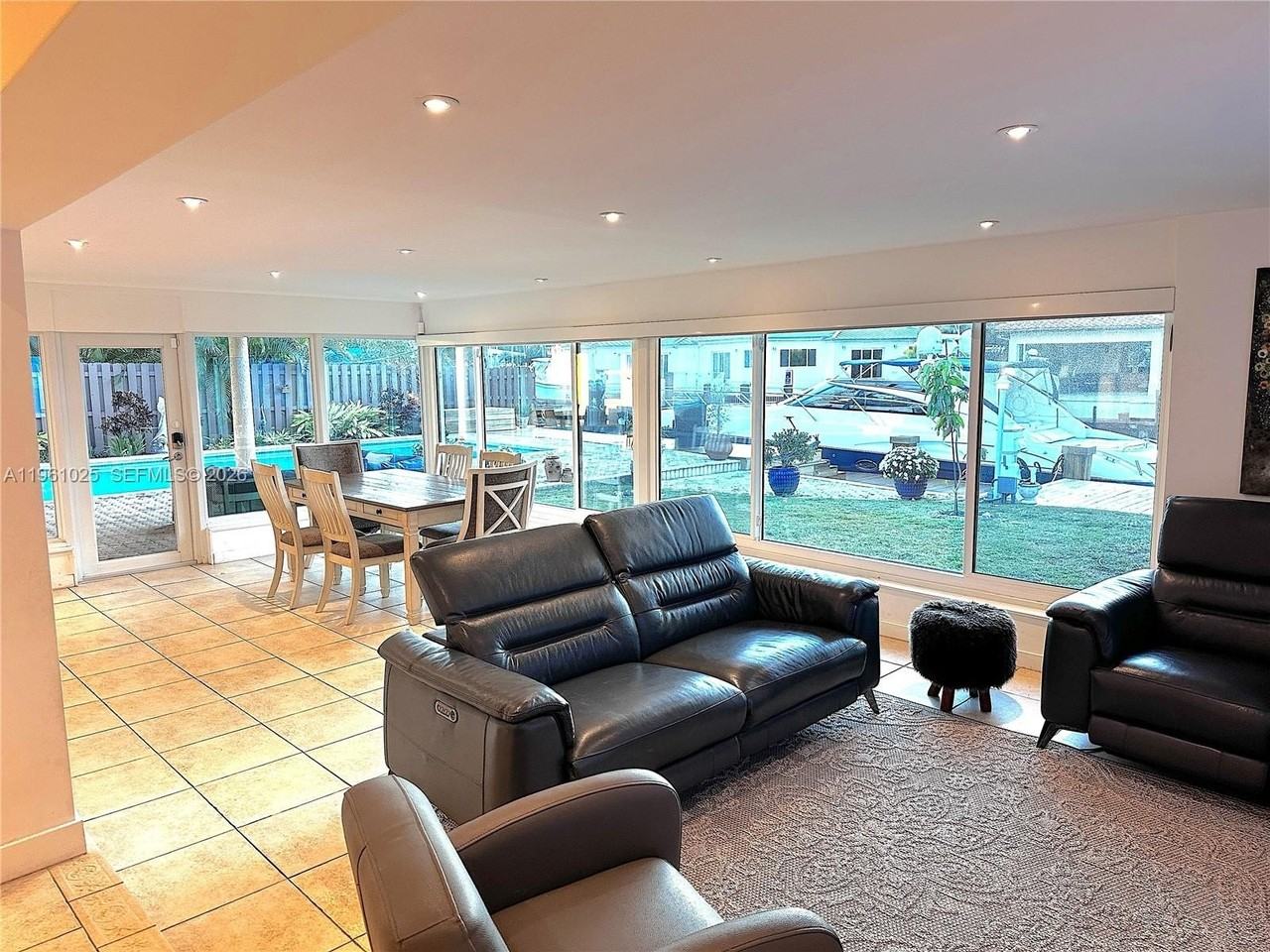 13000 Coronado Ln - Photo 5 of 26