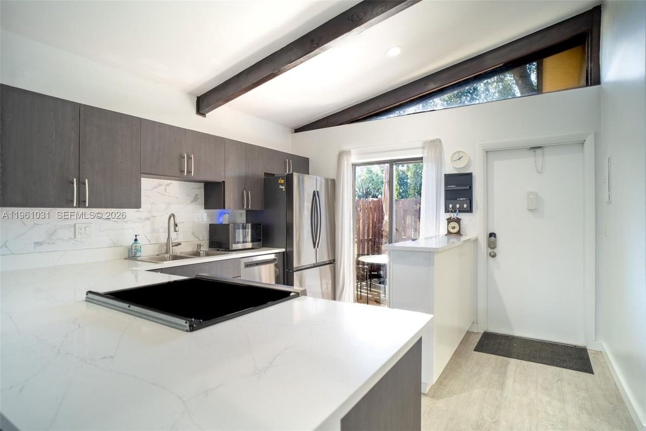 135 Essex Rd #2-28 - Photo 6 of 34