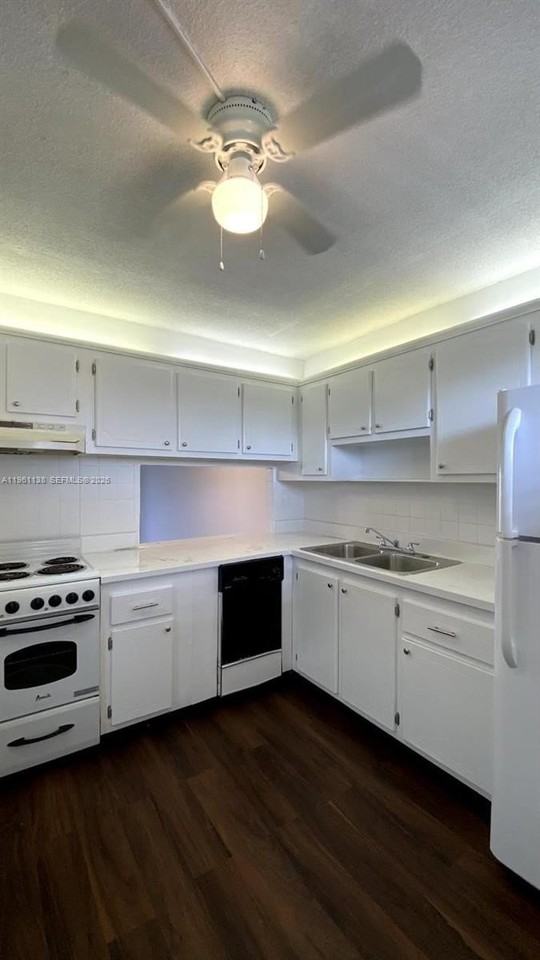 2640 Garden Dr S #301 - Photo 2 of 50