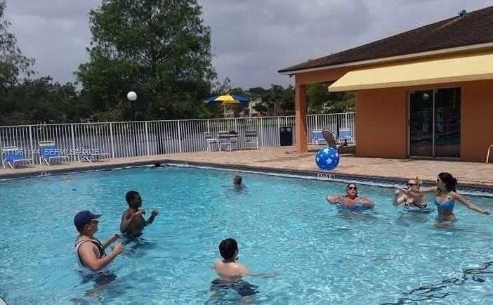 3700 N 56th Ave #1036 - Photo 4 of 21