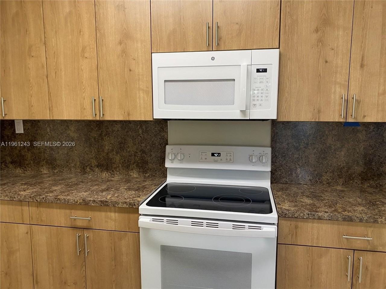 1158 Sw 11th Ave #1160 - Photo 6 of 13