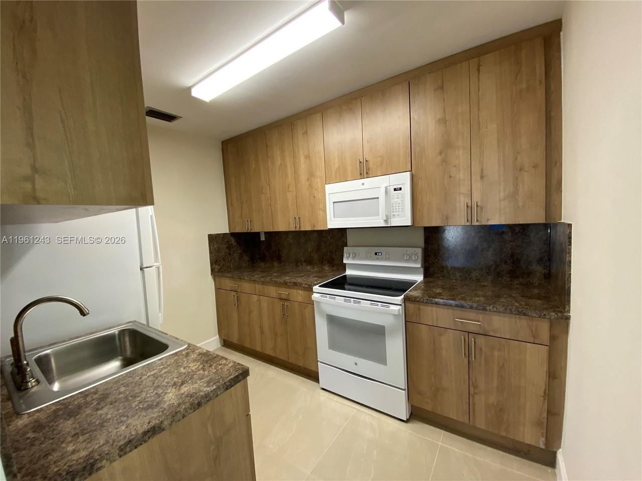 1158 Sw 11th Ave #1160 - Photo 7 of 13