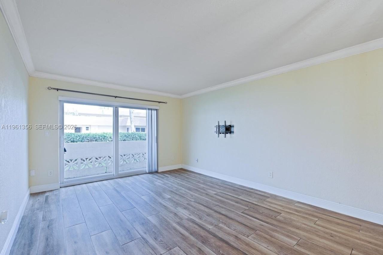 14500 Sw 88th Ave #104 - Photo 5 of 20