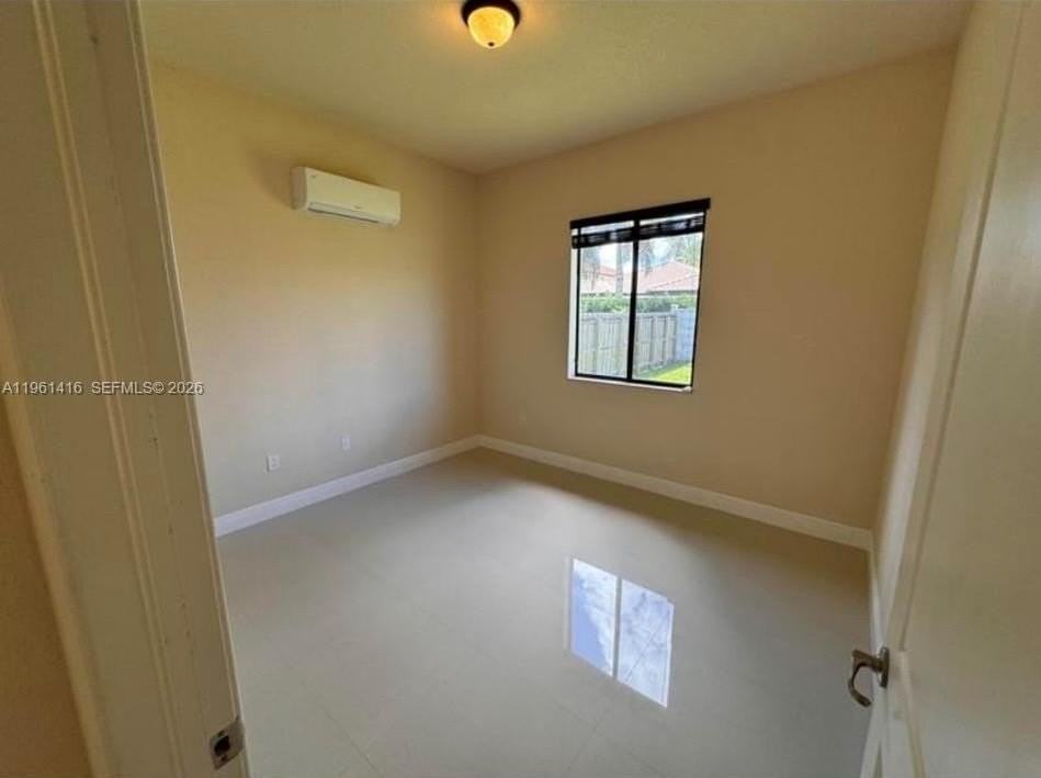 14434 Sw 14th St #1 - Photo 6 of 10