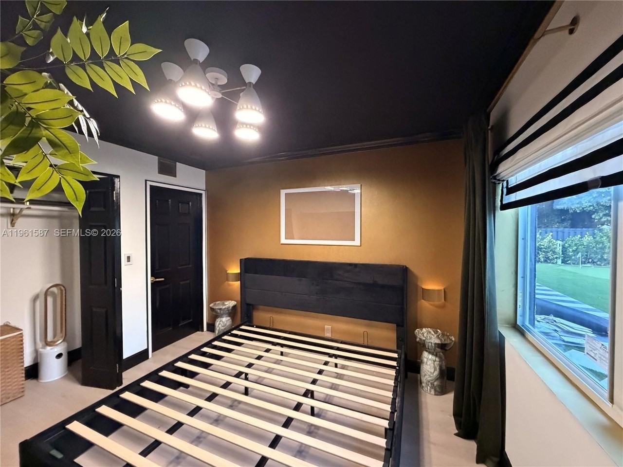 920 Sw 50th Ave - Photo 6 of 42