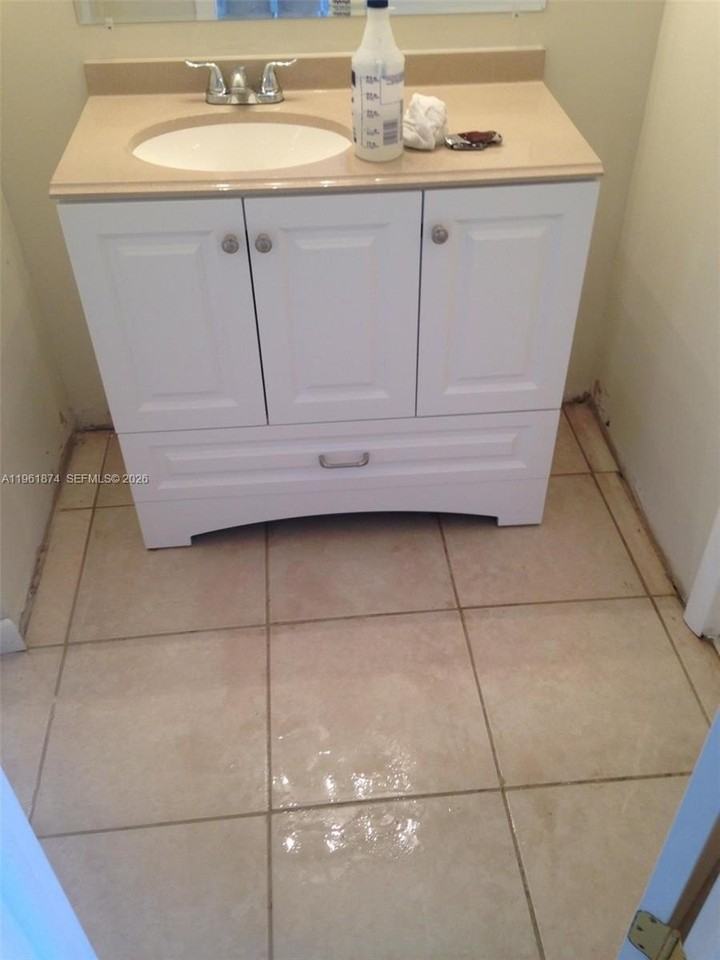 7561 Nw 16th St #2310 - Photo 7 of 18