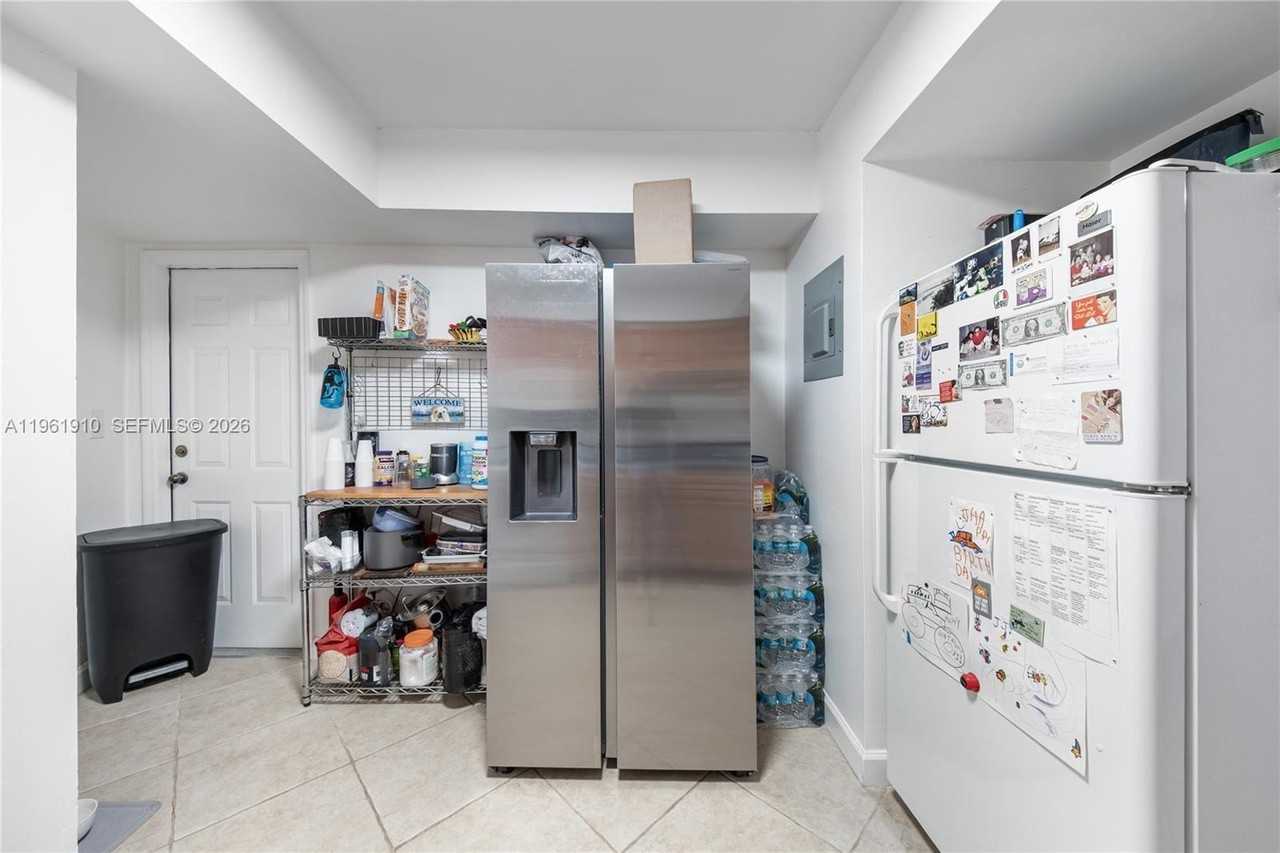 9971 W Bay Harbor Dr #206 - Photo 5 of 17