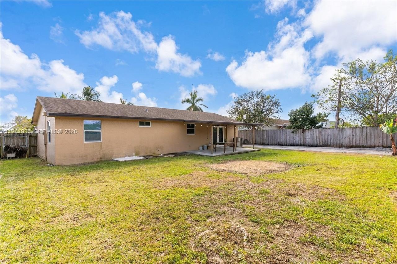 14943 Sw 302nd Ter - Photo 5 of 27