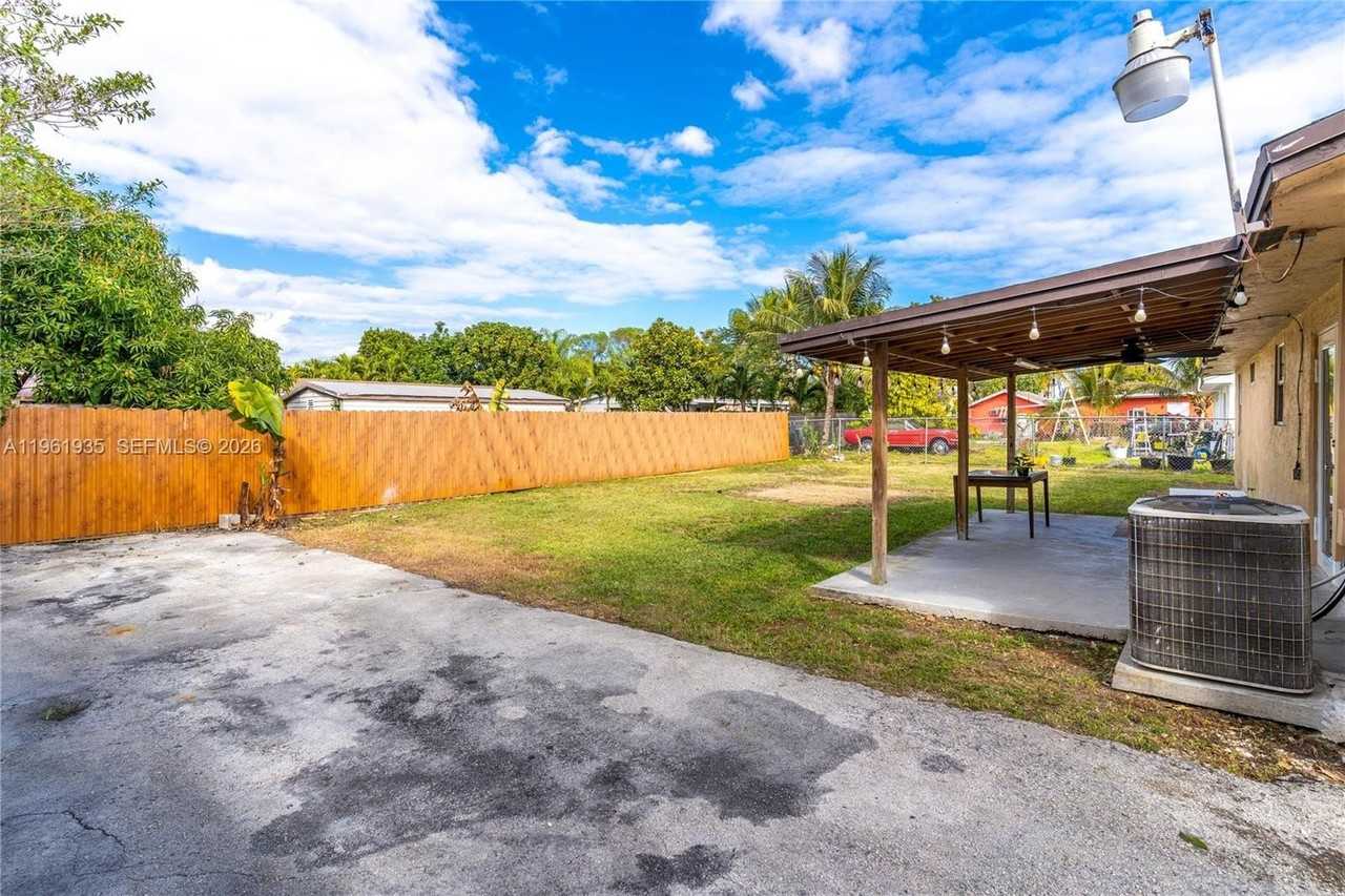 14943 Sw 302nd Ter - Photo 6 of 27