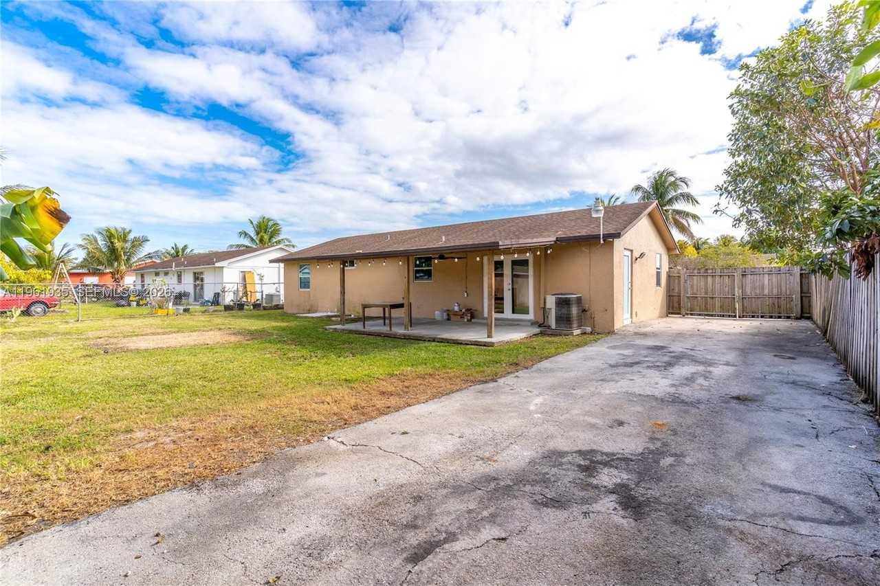 14943 Sw 302nd Ter - Photo 7 of 27