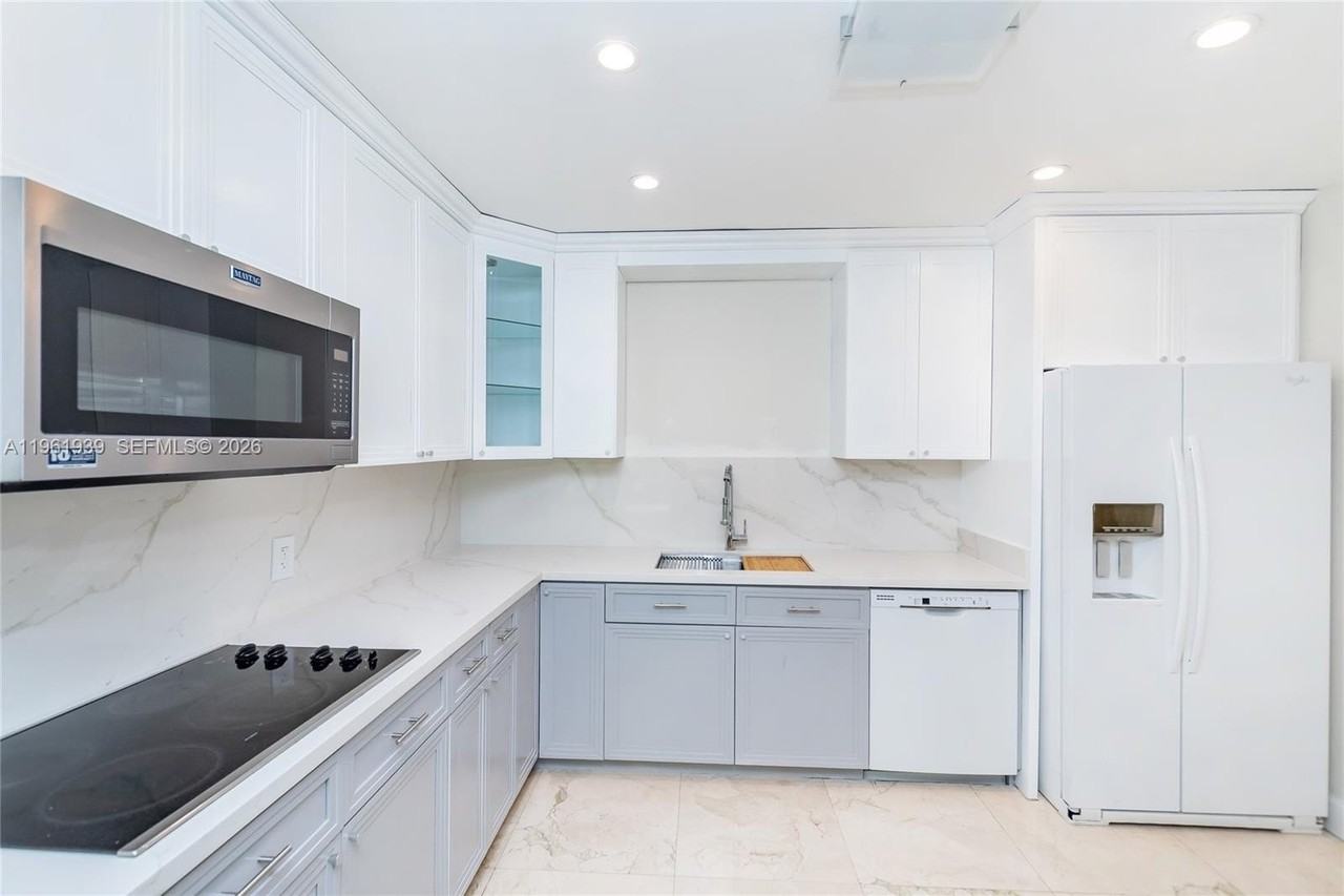 310 Harbor Ct #0 - Photo 7 of 22