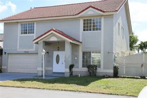 featured image of 7928 Nw 190th Ln #0