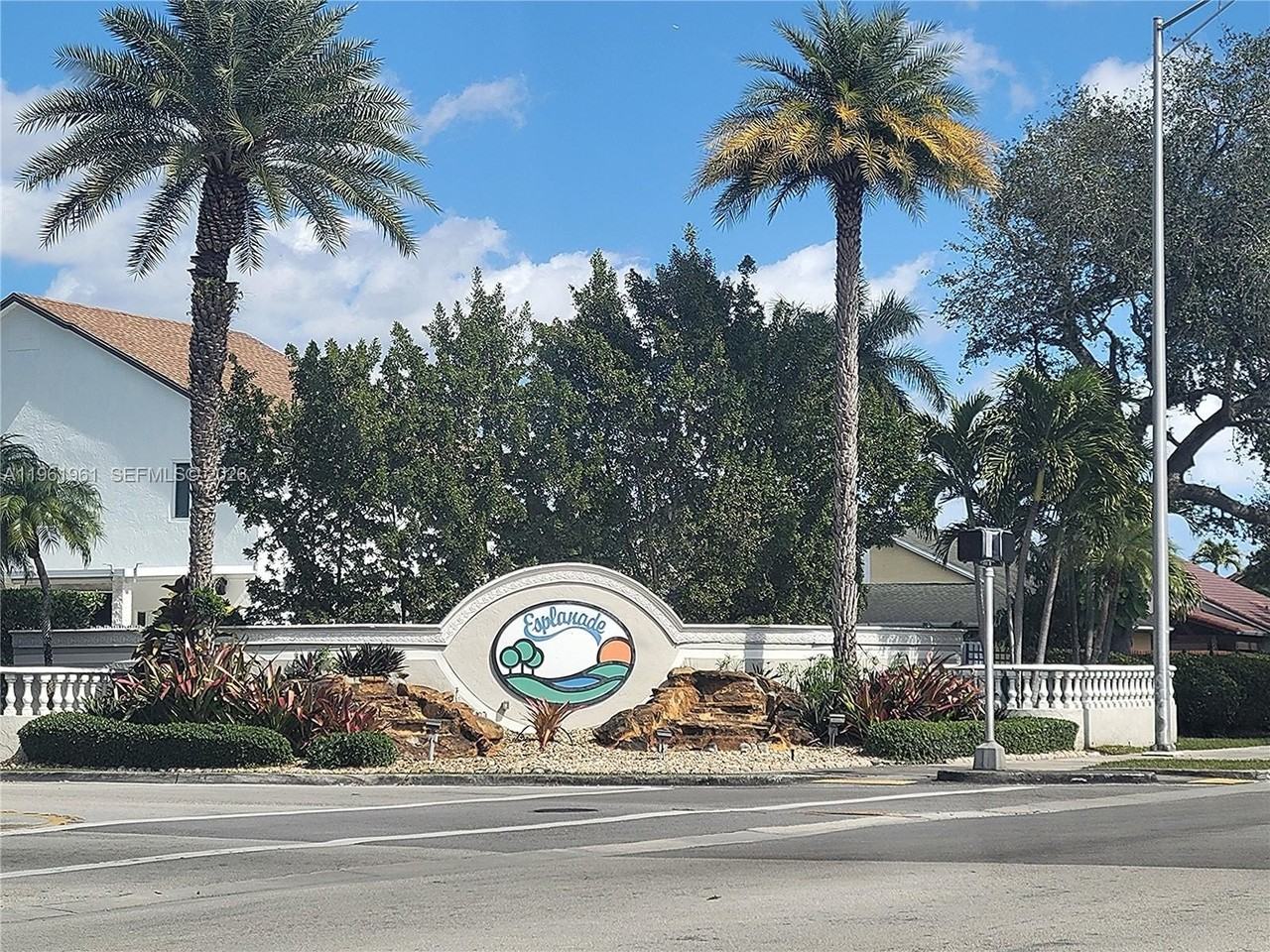 7928 Nw 190th Ln #0 - Photo 2 of 37