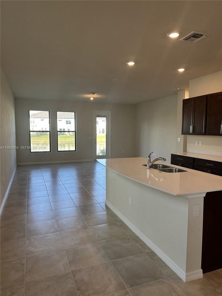 2163 Appleton Cir S #ALL - Photo 6 of 15