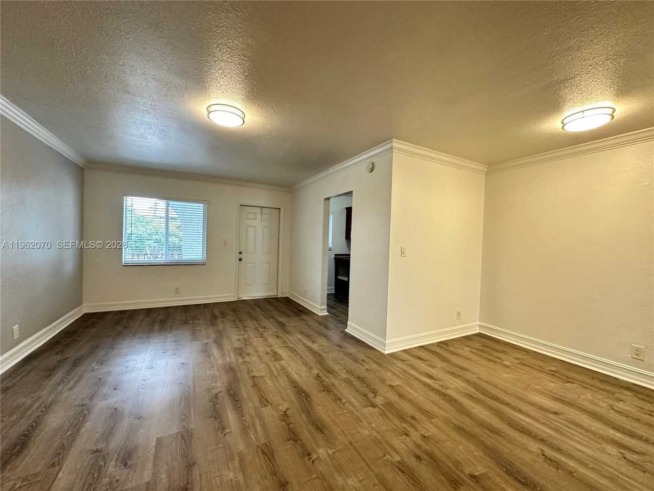 1400 Ne 56th St #310 - Photo 5 of 29