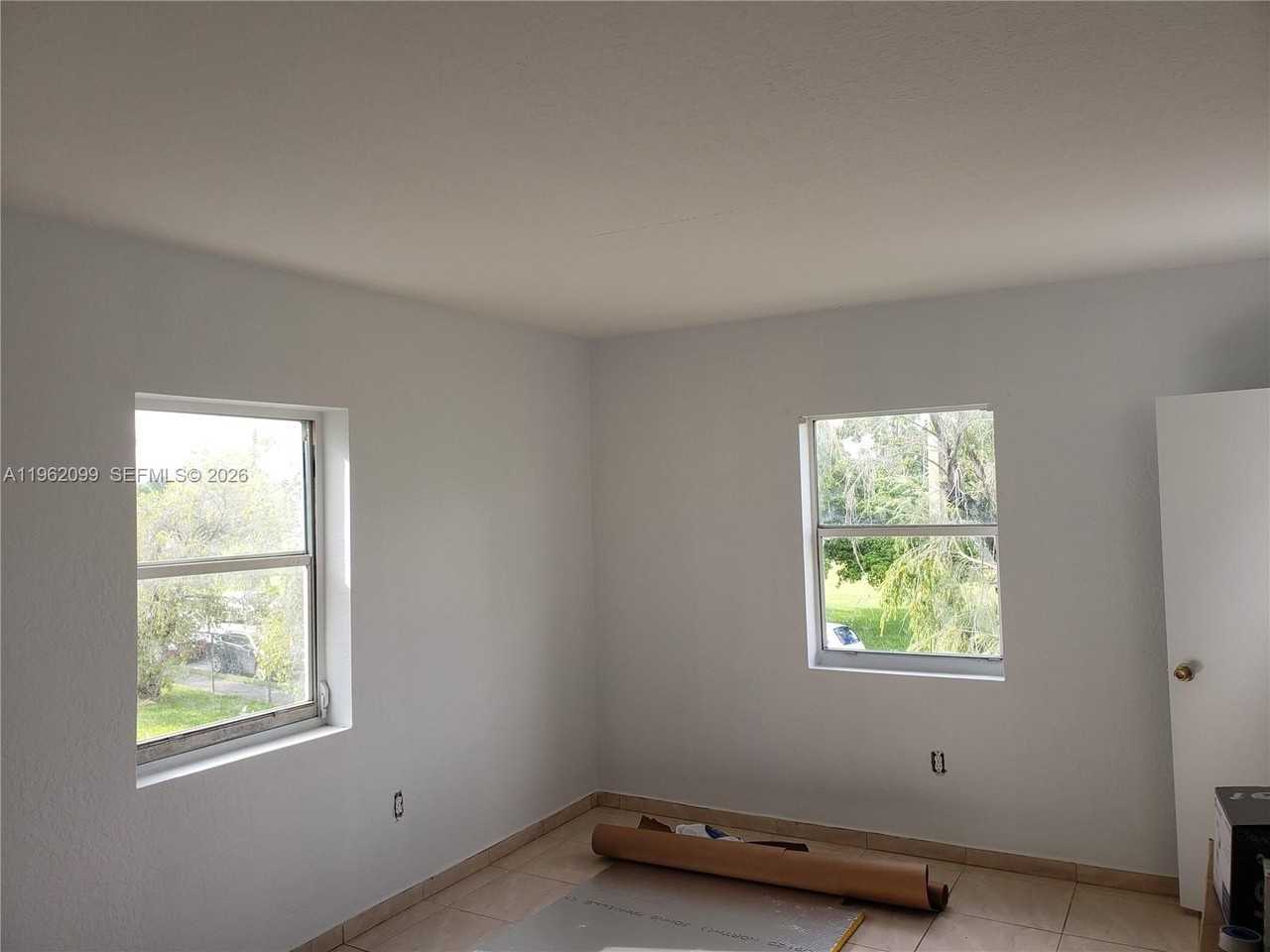 1930 Nw 119th St #722 - Photo 2 of 9