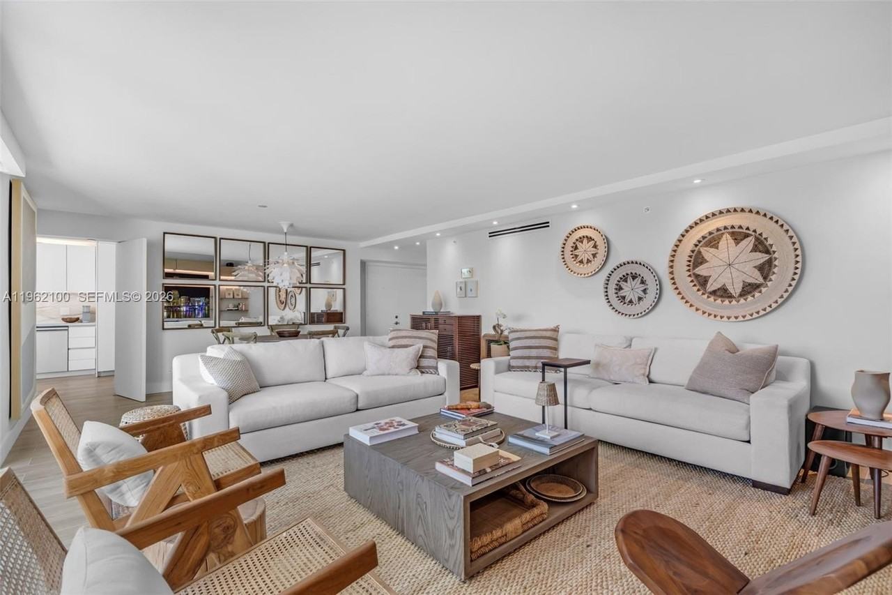 609 Ocean Dr #4G - Photo 5 of 39