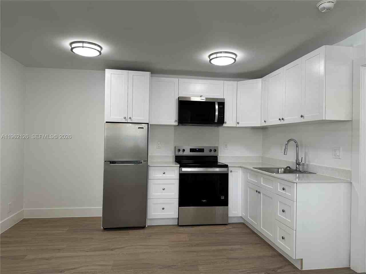 4236 Seagrape Dr #1 - Photo 6 of 20